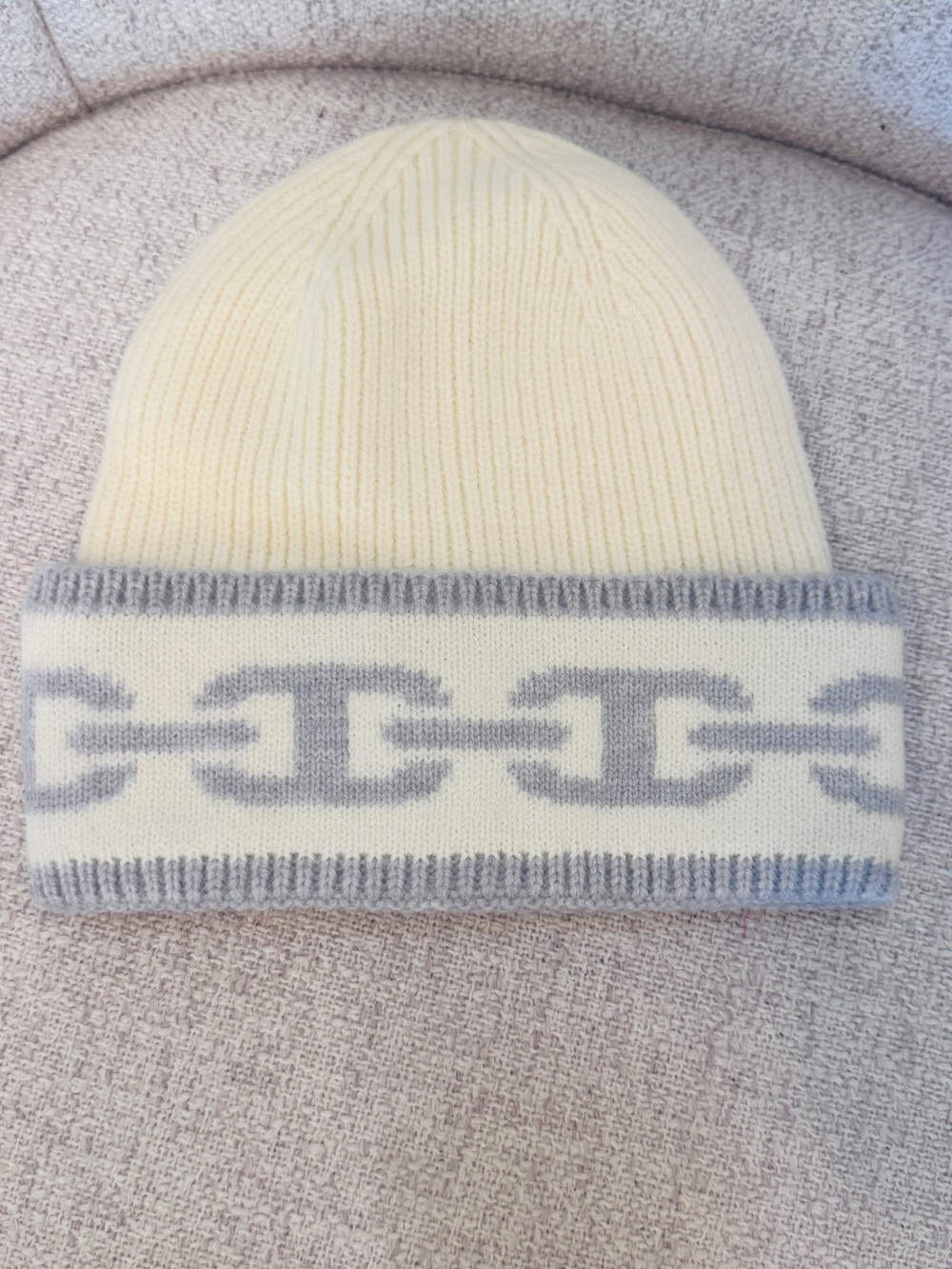 Hermes Beanie Cream and Light Gray Size Small newer worn